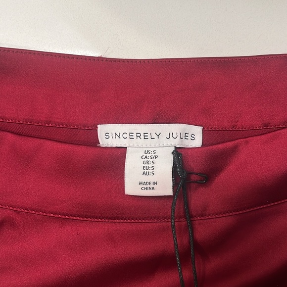 Sincerely Jules Mini Skirt - Women’s Small - NWT - Picture 4 of 4